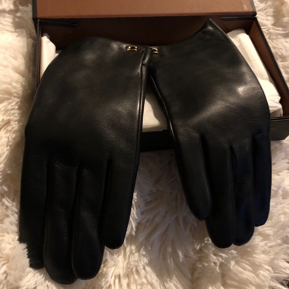NWT Coach leather tech gloves 76014 Size 7